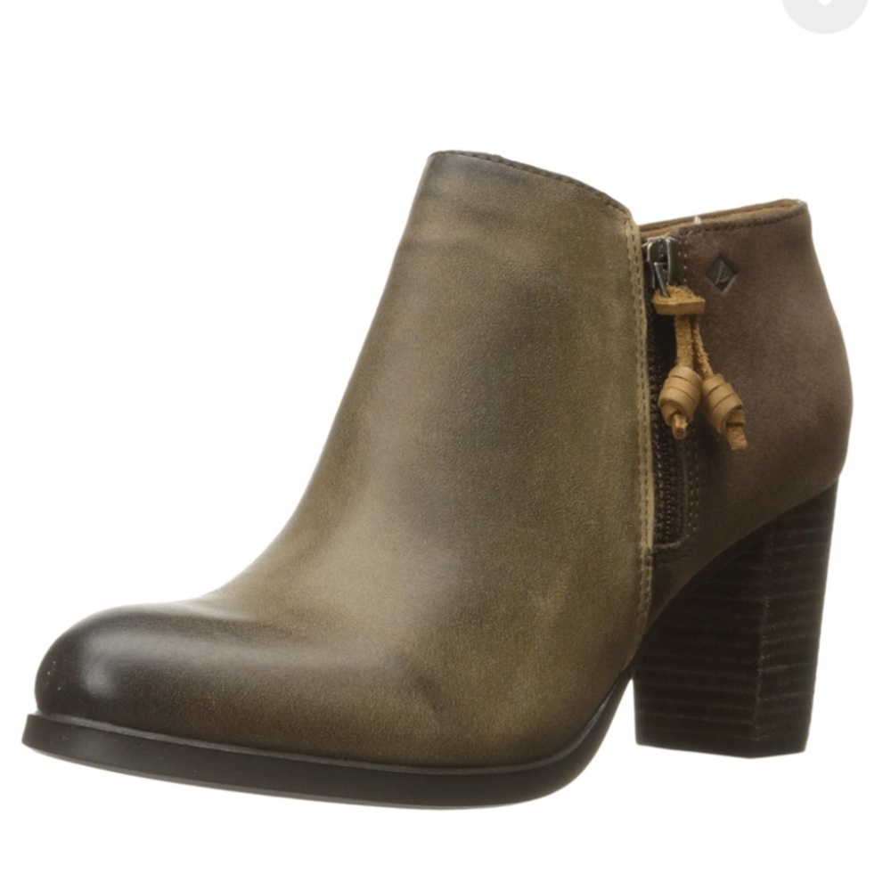 Sperry Top-Sider Women's Dasher Lille Ankle
Fashion Booties